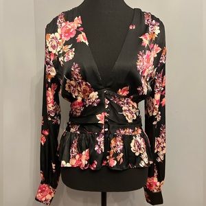 WAYF Black Floral Long Sleeve Blouse, size S